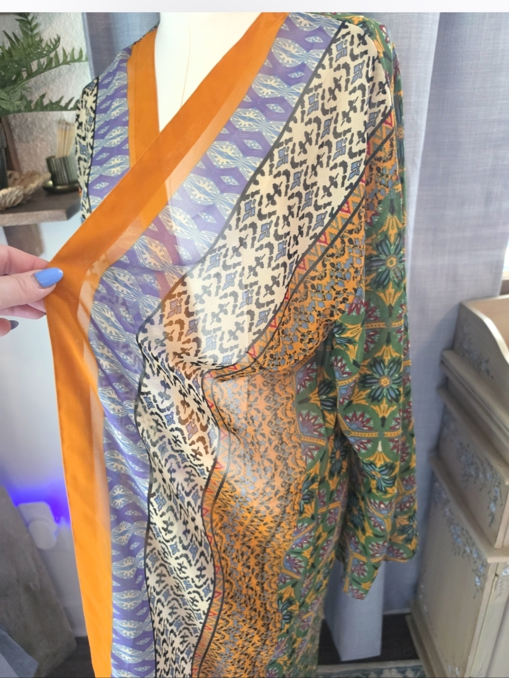 Dalin Kimono - Picture 2 of 5